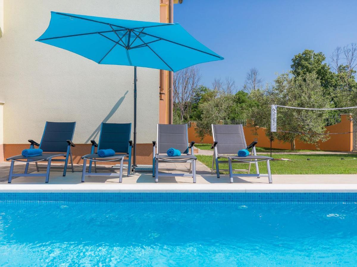 Holiday Home Linden Tree By Interhome Pula Bagian luar foto