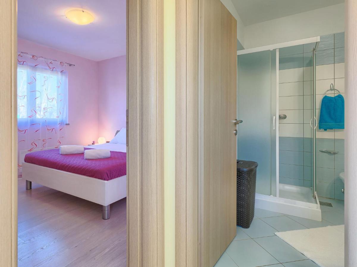 Holiday Home Linden Tree By Interhome Pula Bagian luar foto