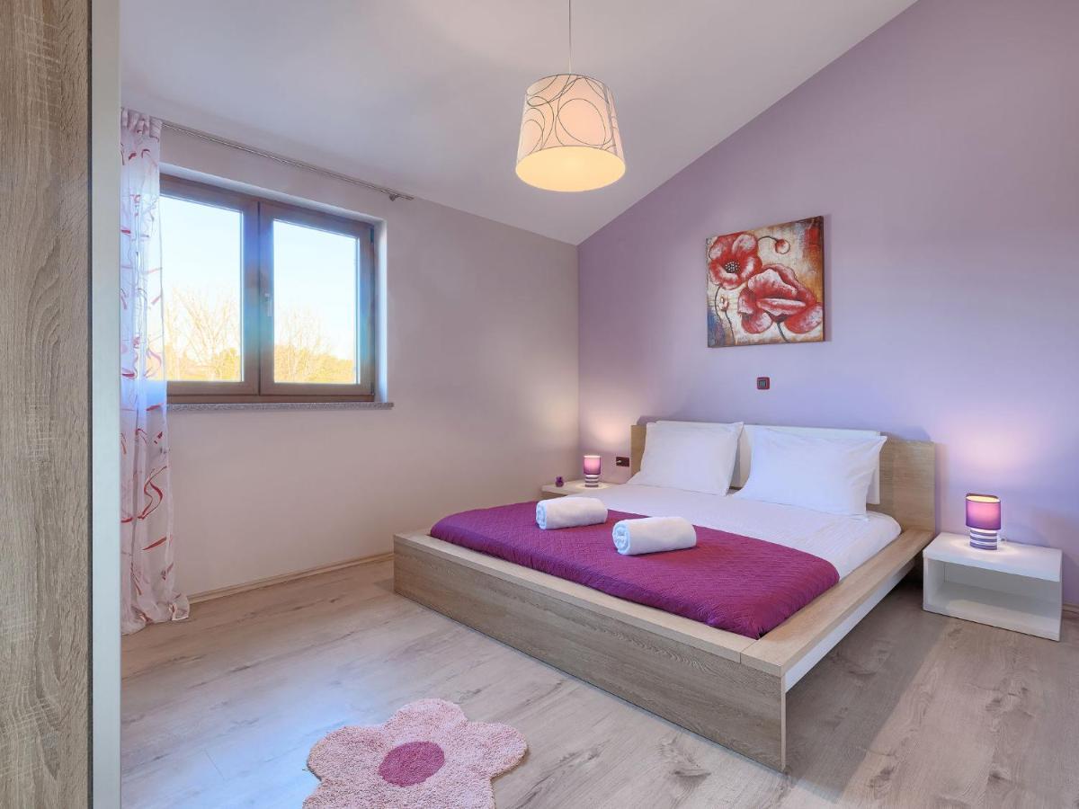 Holiday Home Linden Tree By Interhome Pula Bagian luar foto